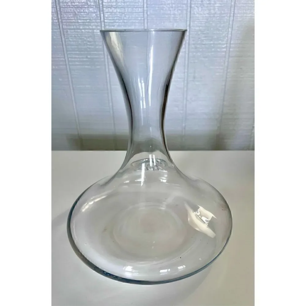Unique Shannon Glass Wine Decanter with Embossed Fleur de Lis Ensignia
